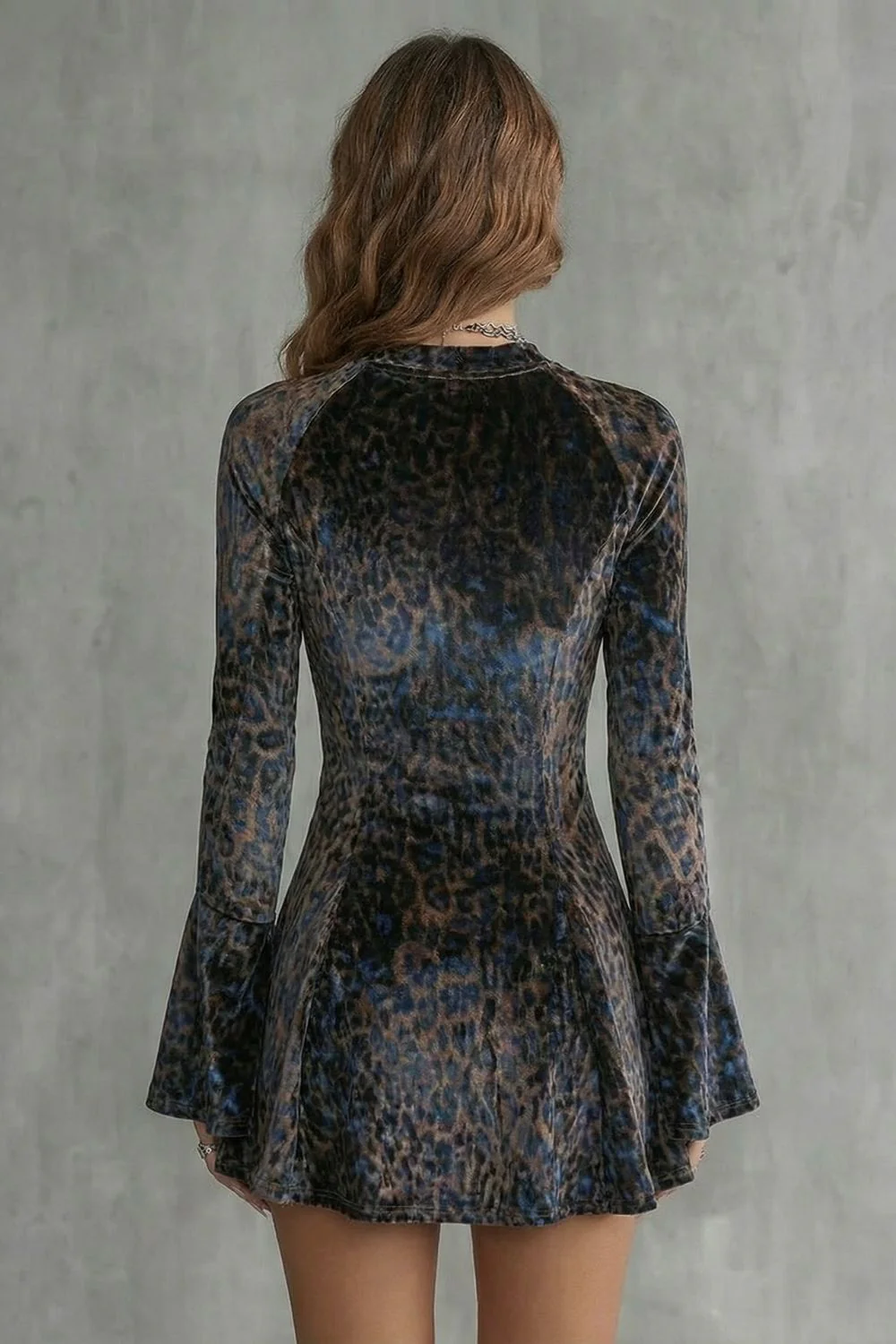 Bellanca – Flared sleeve – Leopard print mini dress - Image 4