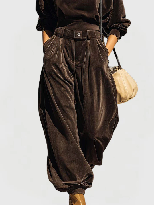 Bianca | Velour Relaxed Co-Ord Set - Image 4