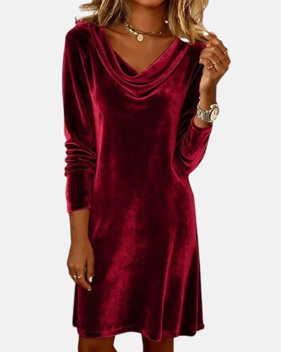 Celeste | Loose Fitting Velvet Dress - Image 3