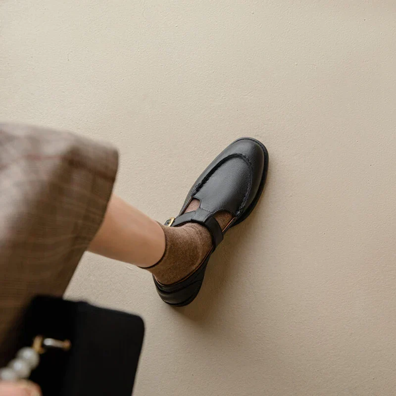 Clara | Retro Shoes - Image 3