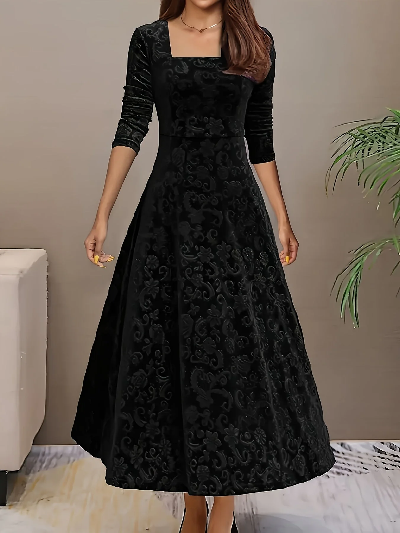 Dorothy | Elegant Patterned Maxi Dress - Image 10