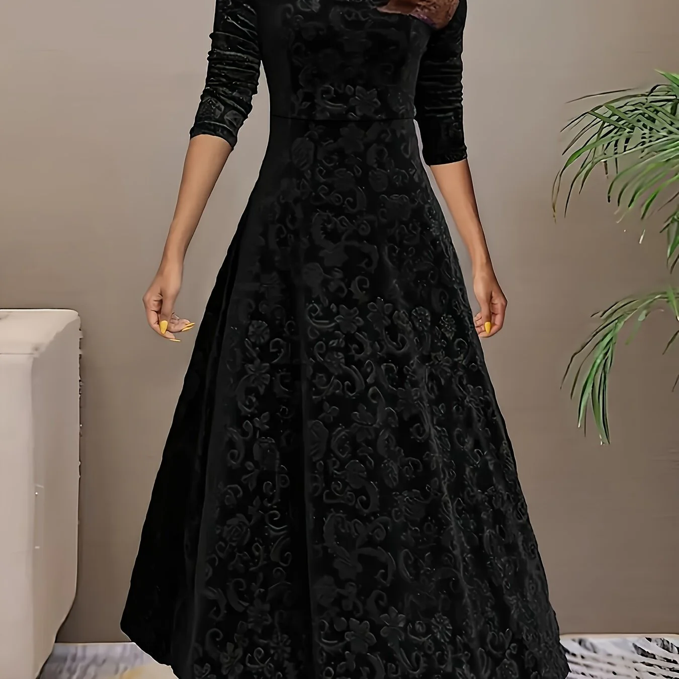 Dorothy | Elegant Patterned Maxi Dress - Image 11