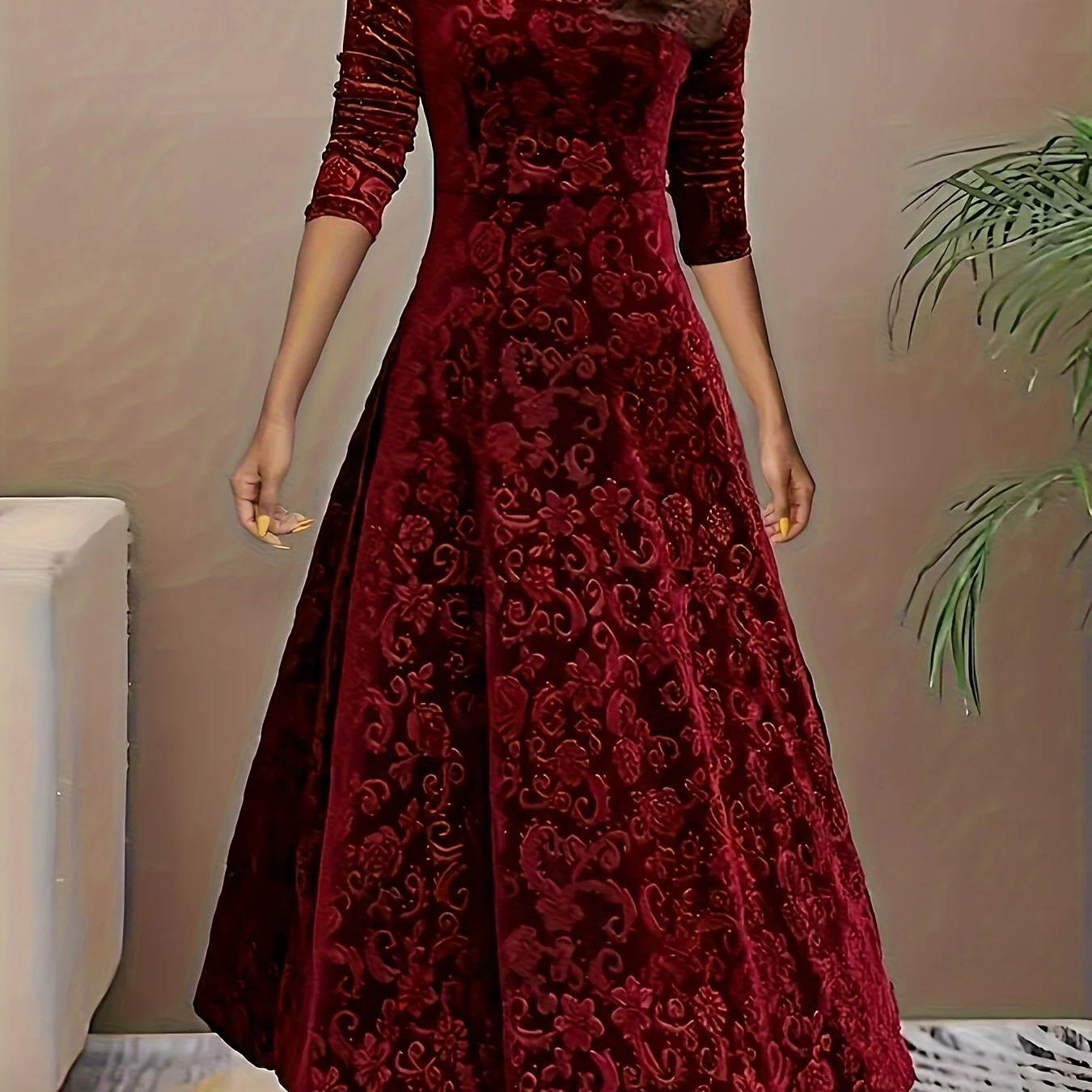 Dorothy | Elegant Patterned Maxi Dress - Image 3