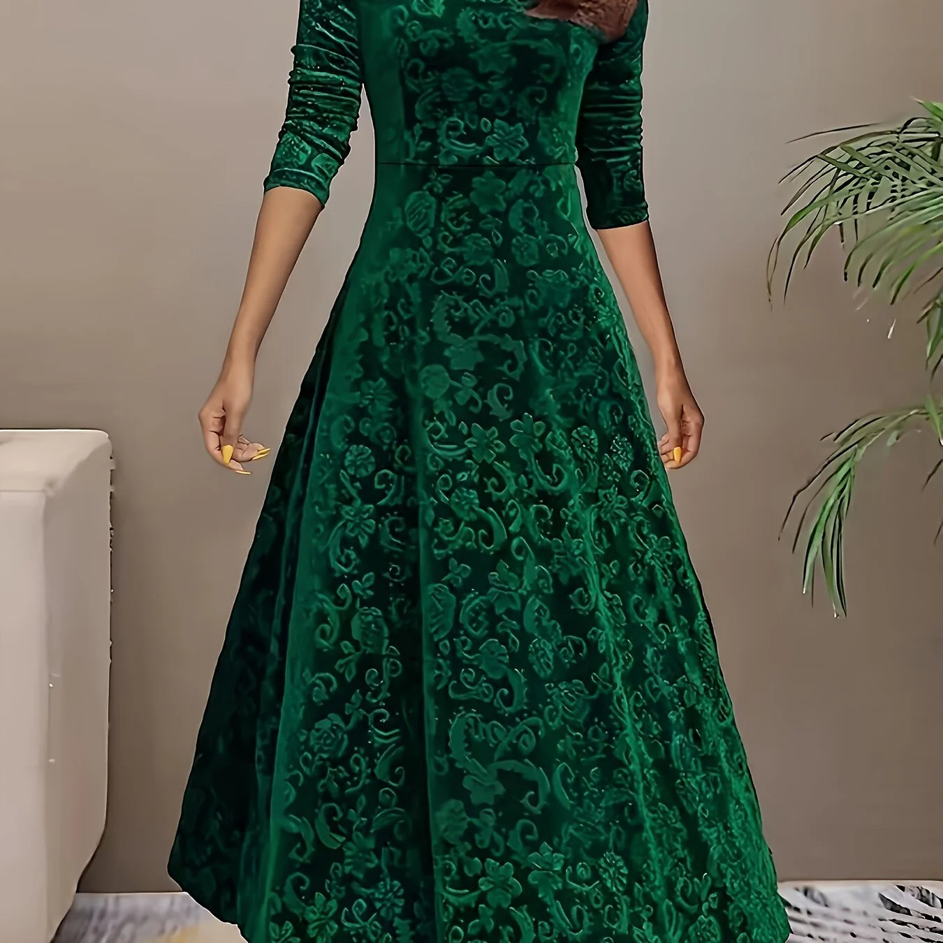 Dorothy | Elegant Patterned Maxi Dress - Image 5