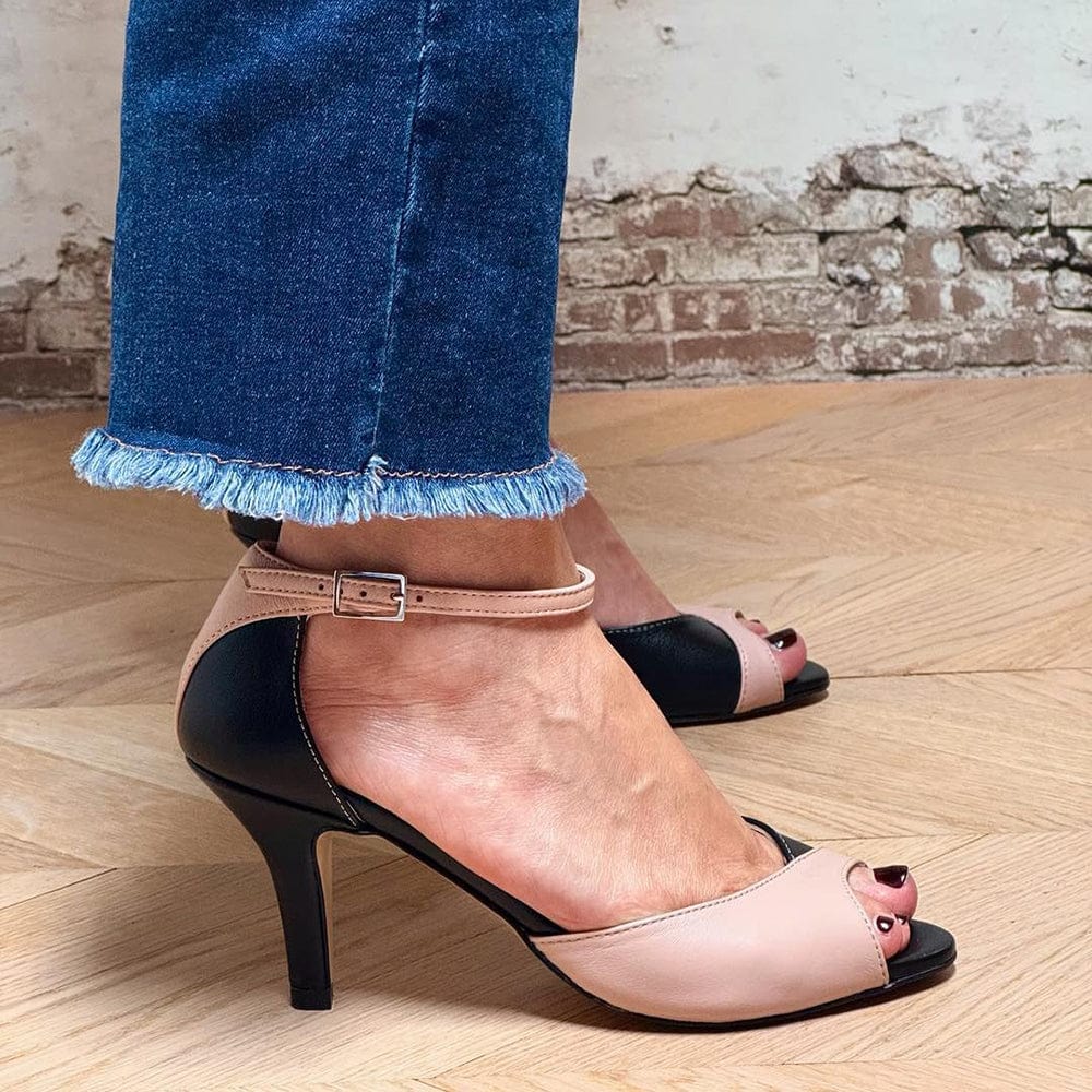 Leara Mid-Heel Pumps - Image 3