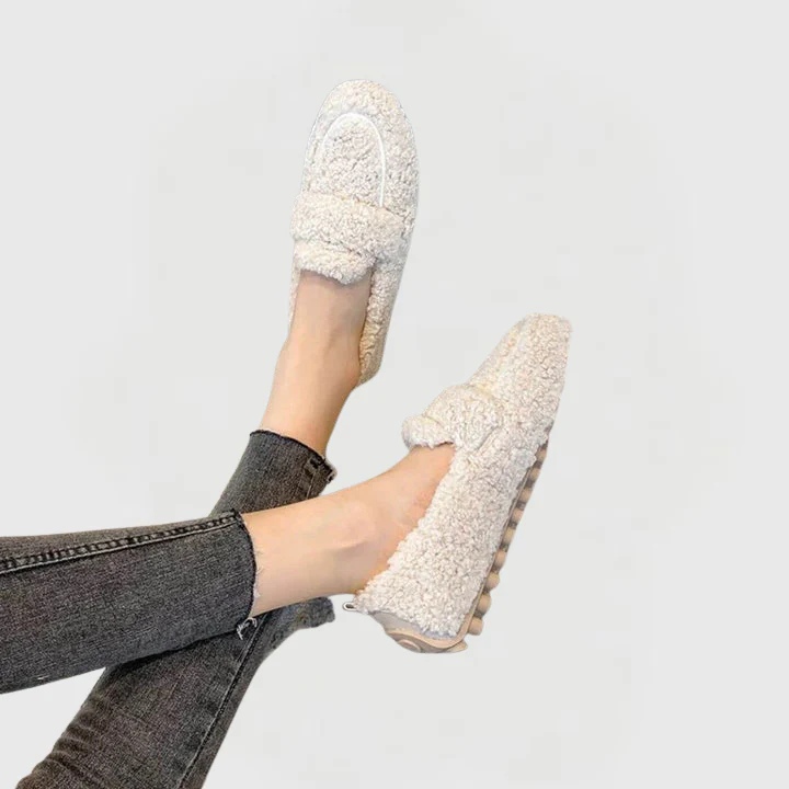 Mila | Cozy Faux-Shearling Loafers - Image 5