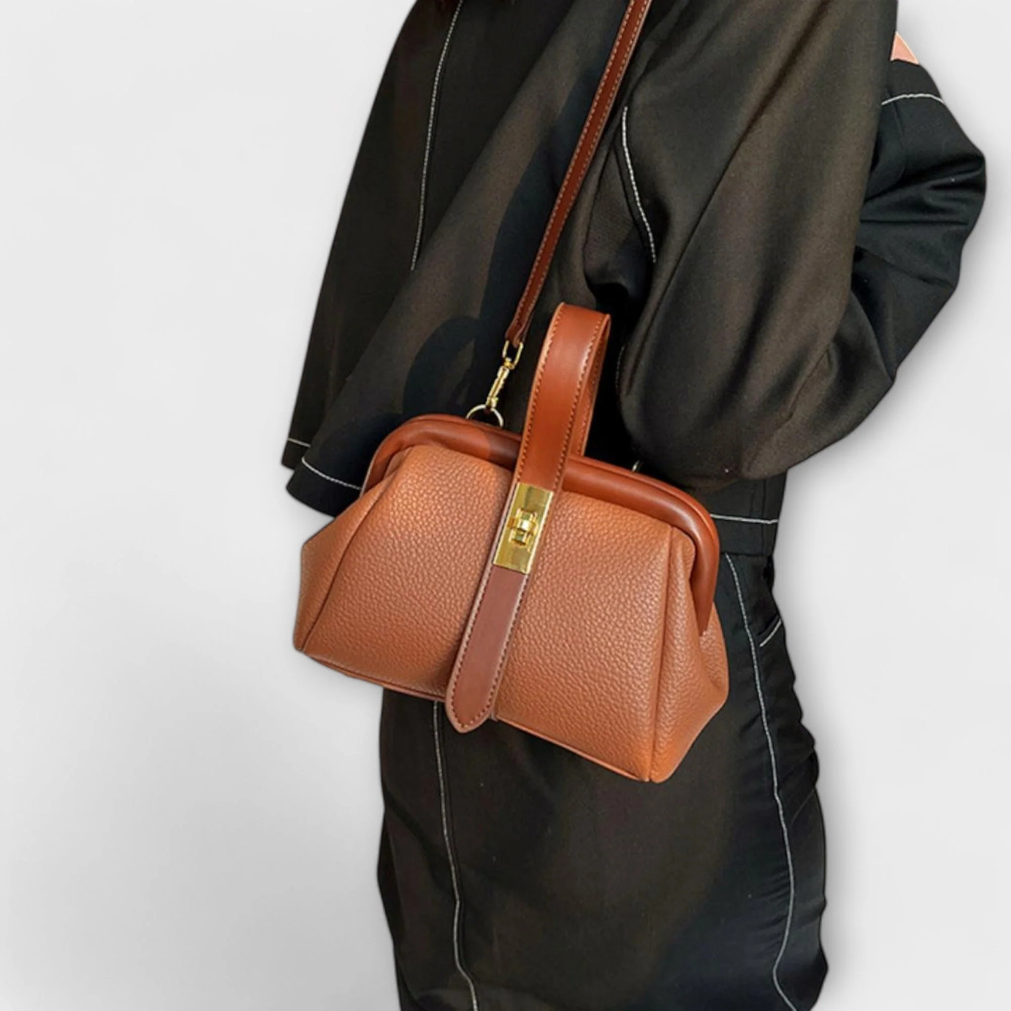 Olivia - Retro Bag - Image 4