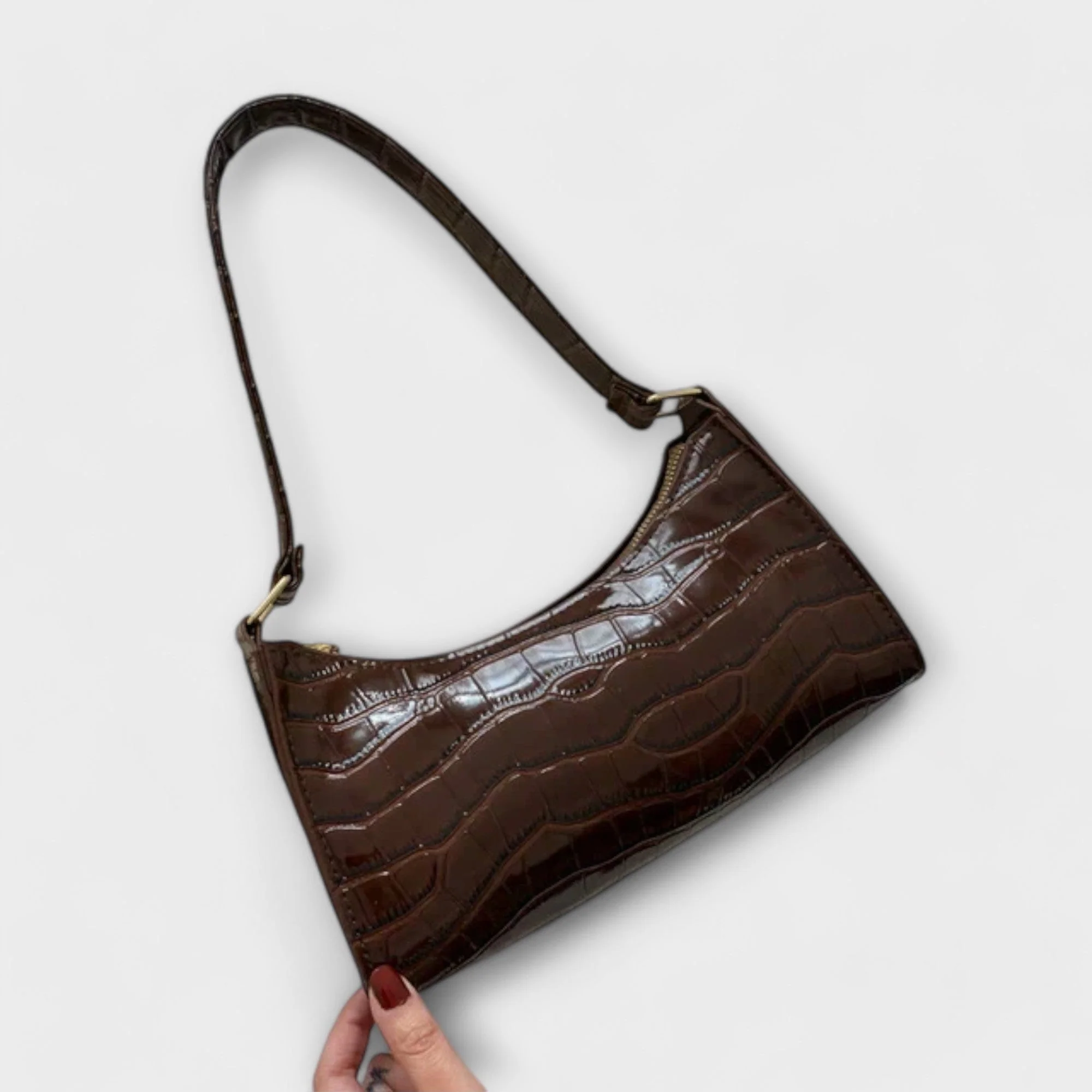 Olivia - Shiny Leather Bag - Image 10