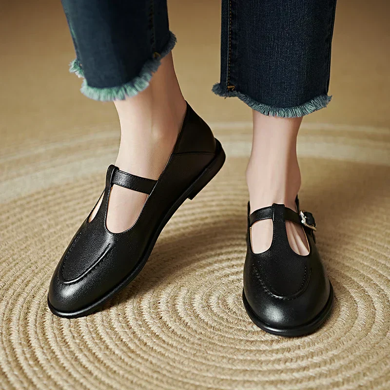 Sarah | Low Heeled Pumps - Image 2