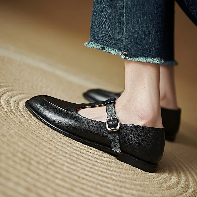 Sarah | Low Heeled Pumps - Image 3