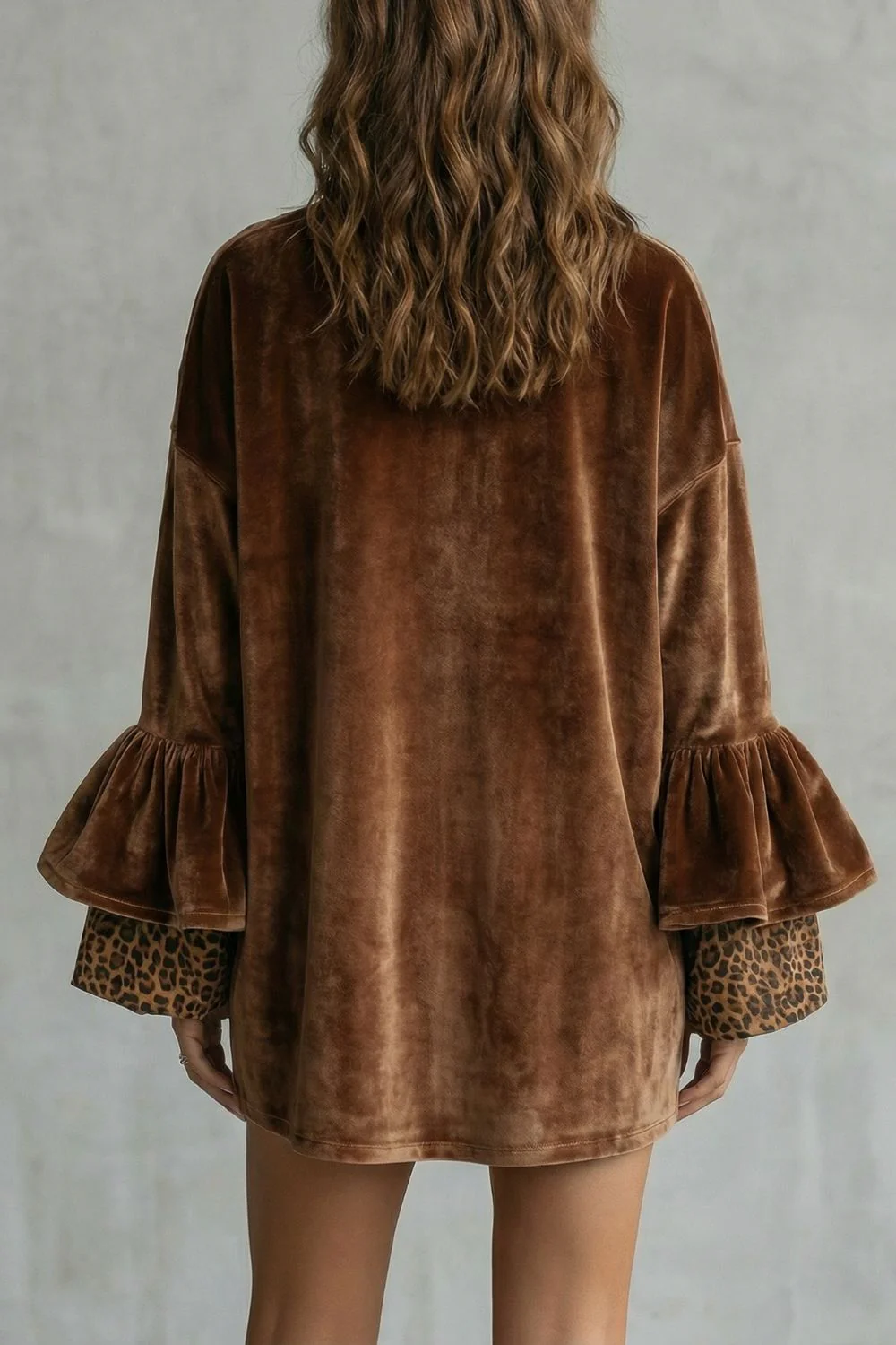 Velanique – Tiered sleeve detail – Velvet mini dress - Image 3