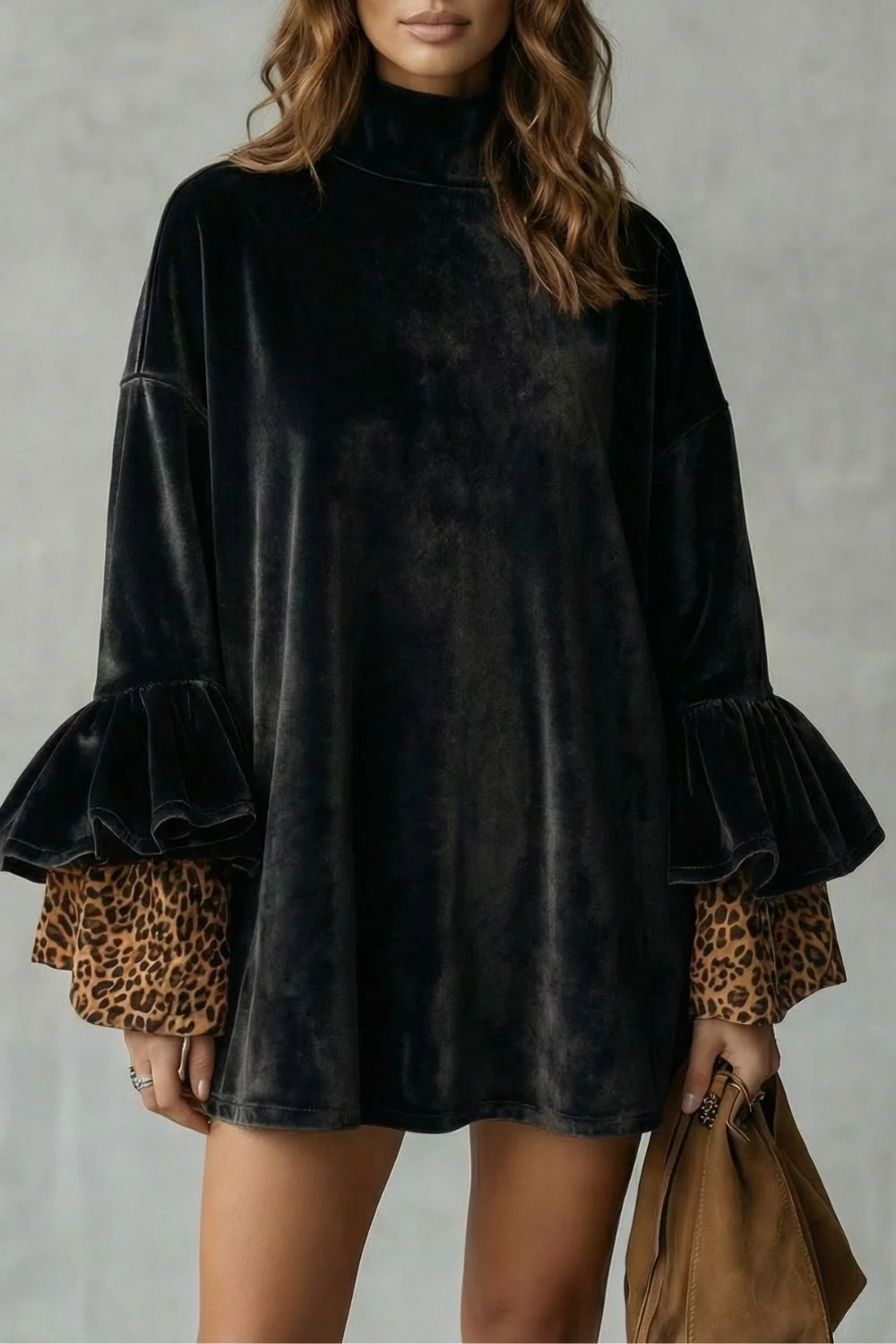 Velanique – Tiered sleeve detail – Velvet mini dress - Image 5